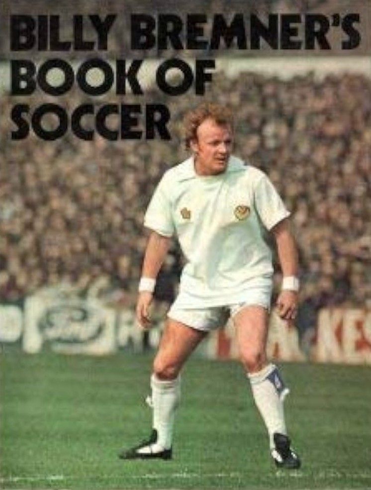 Lot 239: Autographed 1975 LEEDS UNITED Book : A large...