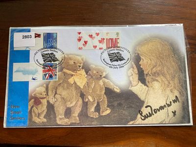 Sue Townsend signed 2003 Internetstamps official New Small Smilers FDC. Good condition Est.