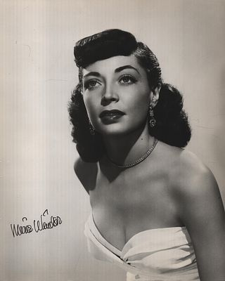 Marie Windsor signed 10x8 inch black and white photo.