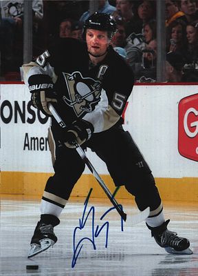 Taylor Chorney signed 7X5 inch colour Photo.