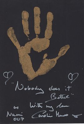 007 James Bond actress Caroline Munro personally applied acryllic paint hand print on card with 