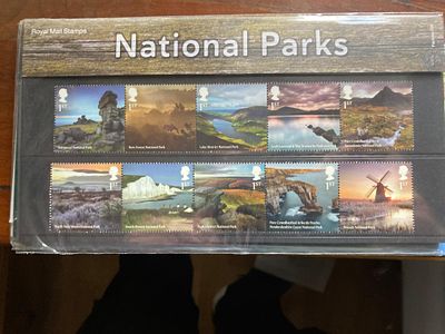 National Parks 10 x 1st class mint stamp complete presentation pack, face value &pound;18. Good 