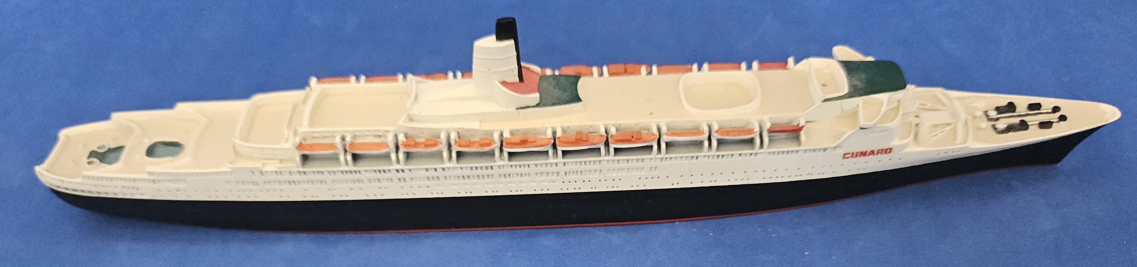 Lot 207
