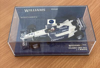 Minichamps 400, Williams F1 BMW FW23, J.P. Montoya. 1:43.
