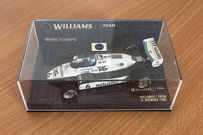 Minichamps 430, Williams F1 FW08, K. Rosberg 1982. 1:43.