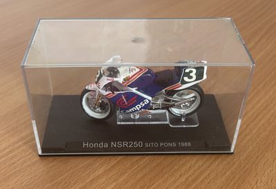 Honda NSR250, Sito Pons 1988 Motorbike. 1:24.