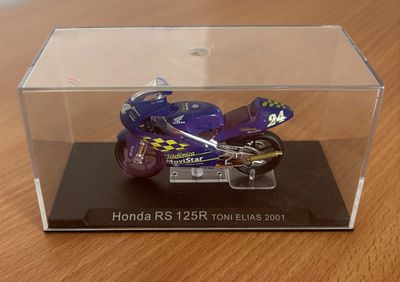Honda RS 125R, Toni Elias 2001 Motorbike. 1:24.