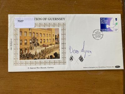 Music Vera Lynn signed 1985 Guernsey Peace in Europe official Benham FDC. Good condition Est.