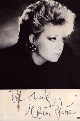 Elaine Paige signed black and white 4x6 photo.