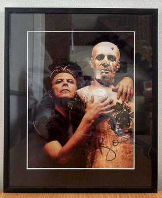 David Bowie signed colour photo. Framed 10.5x12.