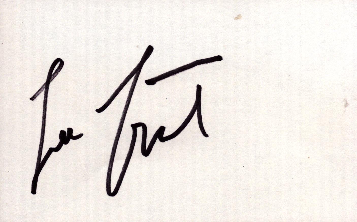 Lee Grant signed 5x3 inch white card