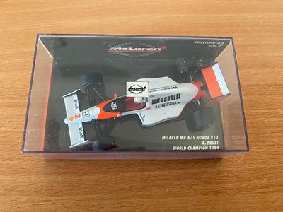 McLaren MP4/5 Honda A. Prost World Champion 1989 Minichamps model car, 1:43.