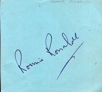 Ronnie Ronalde signed album page