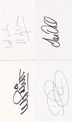Lot of Autographed MAN UNITED Index Cards x 18; A nice lot of index cards measuring 5 x 3 or 6 