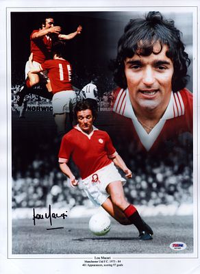 Lou Macari signed 16x12inch Manchester United colourised print.