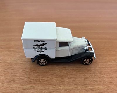 Aeropark International Airport van White/ Black Matchbox model van, 1:43, unboxed.