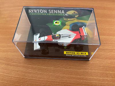 McLaren MP 4/8 Ford V8 1993 A. Senna Minichamps model car, 1:43.