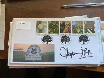 Actress Hayley Mills signed 1995 National Trust FDC. Good condition Est.