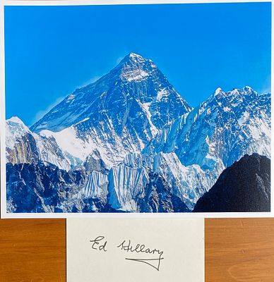 Ed Hillary signed 5X3 inch white card along with 10X8 inch colour unsigned photo