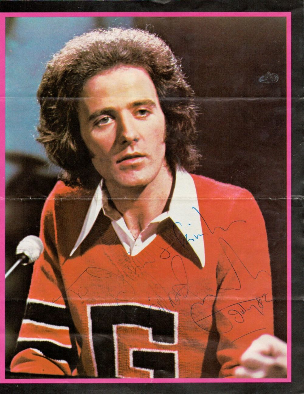 Lot 179: Irish Singer Gilbert O'Sullivan Signed 10x8 inch Colour...