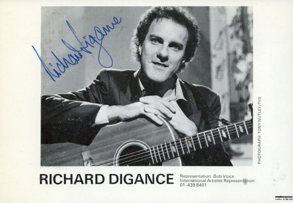 Lot 192: Musician Richard Digance Signed 6x4 inch Black and...