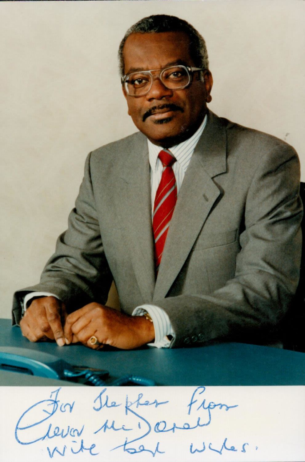 Lot 200: British Newsreader Sir Trevor McDonald Signed 6x4 inch...
