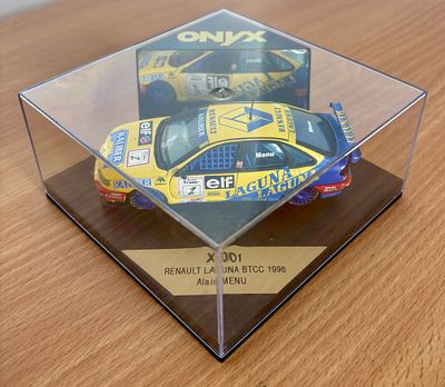 Onyx XT001, Renault Laguna BTCC 1996, Alain Menu. 1:43.