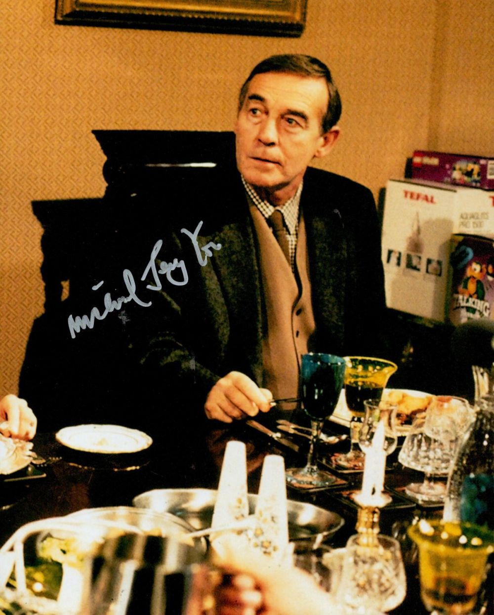 Lot 325: Michael Jayston Signed 10x8 colour photo. Jayston, is...