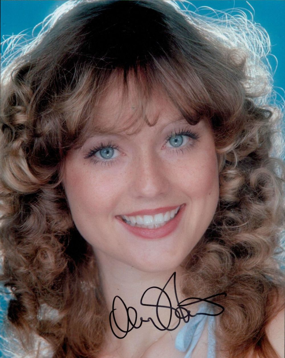 Lot 373: 1977 Miss World Mary Stavin Signed 10x8 inch...