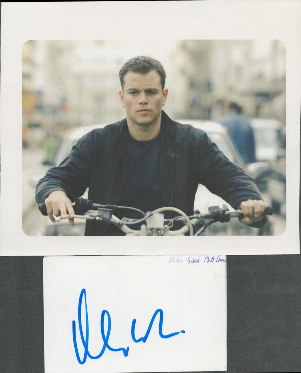 Lot 416: American Actor Matt Damon Signed 5x3 inch Signature...