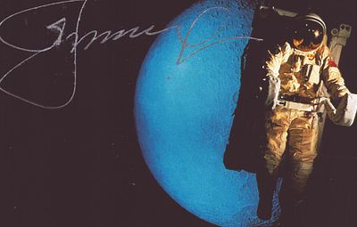 Alexei Leonov Cosmonaut signed 6X4 inch colour postcard