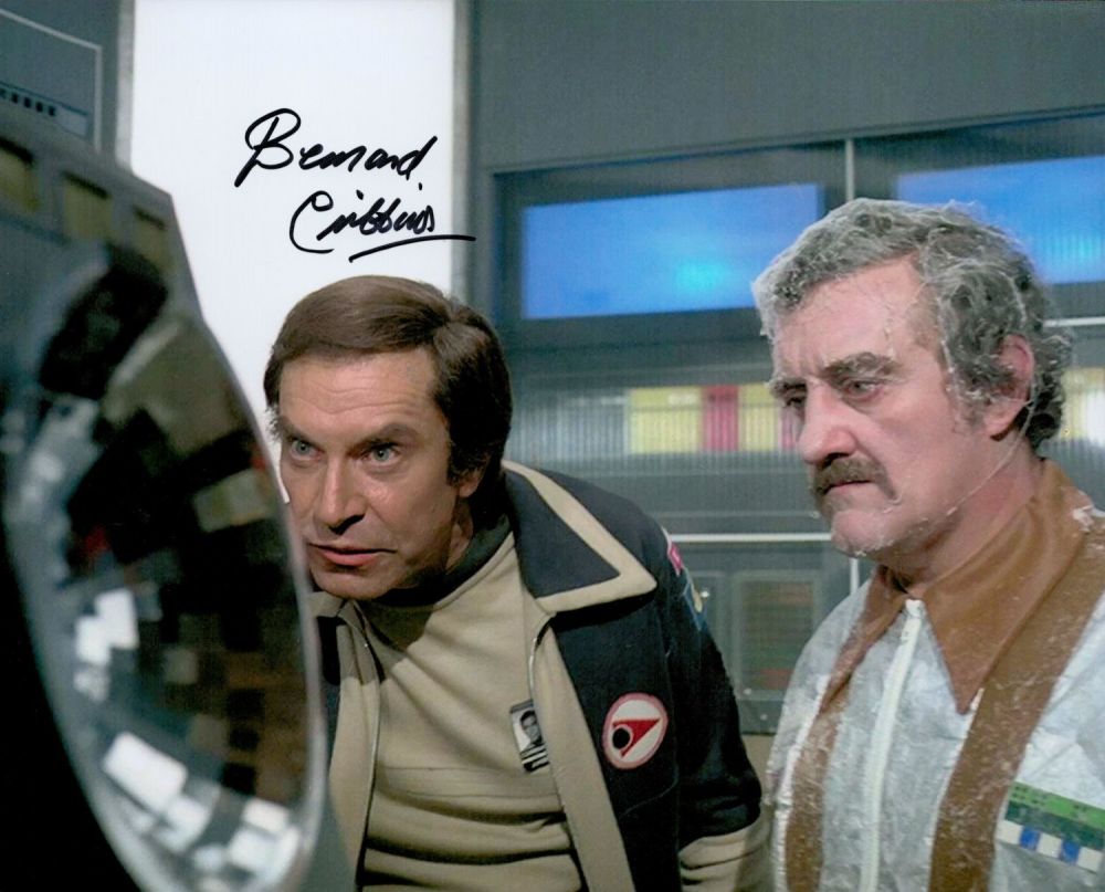 Lot 518: Bernard Cribbins Dr Who 10x8 signed colour photo....