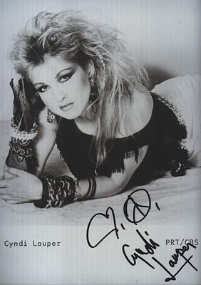 Cyndi Lauper signed 7x5 inch black and white photo