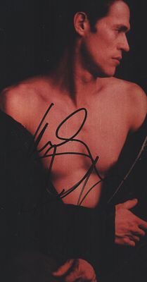 William Defoe signed 7x5 inch colour photo