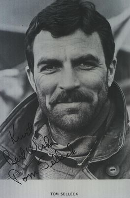 Tom Selleck Signed 6X4 inch black and white photo Dedicated