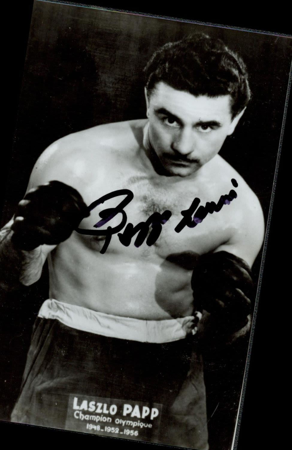 Lot 648: Boxer Laszlo Papp signed 6 x 4 b/w...
