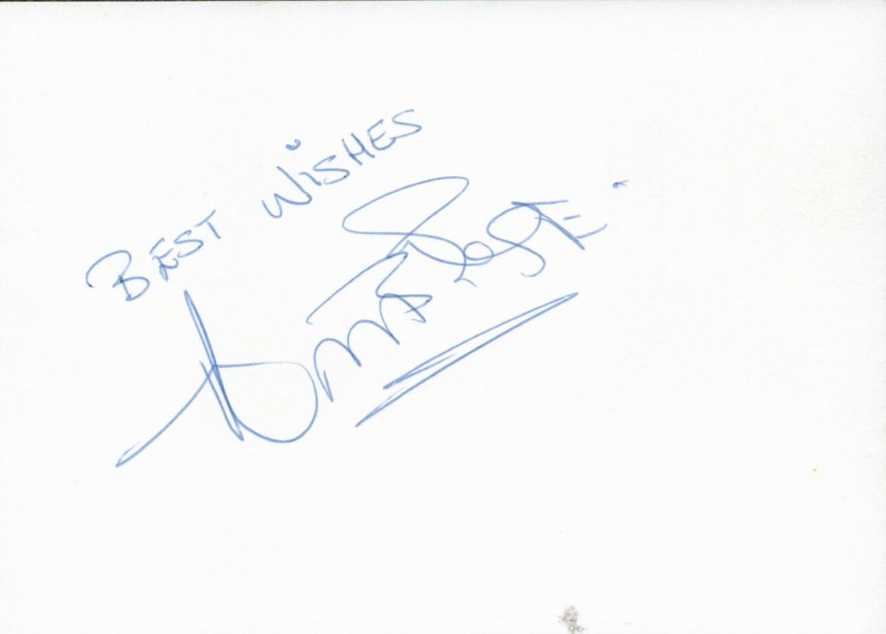 Lot 673: Cricket Curtly Ambrose signed white card. Good condition....
