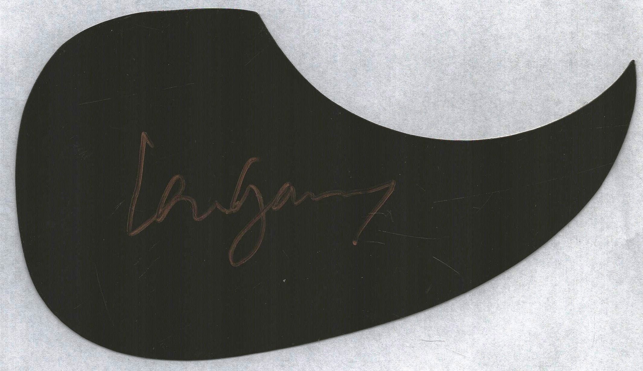 Lot 733