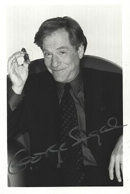 George segal signed 6X4 inch black and White fight