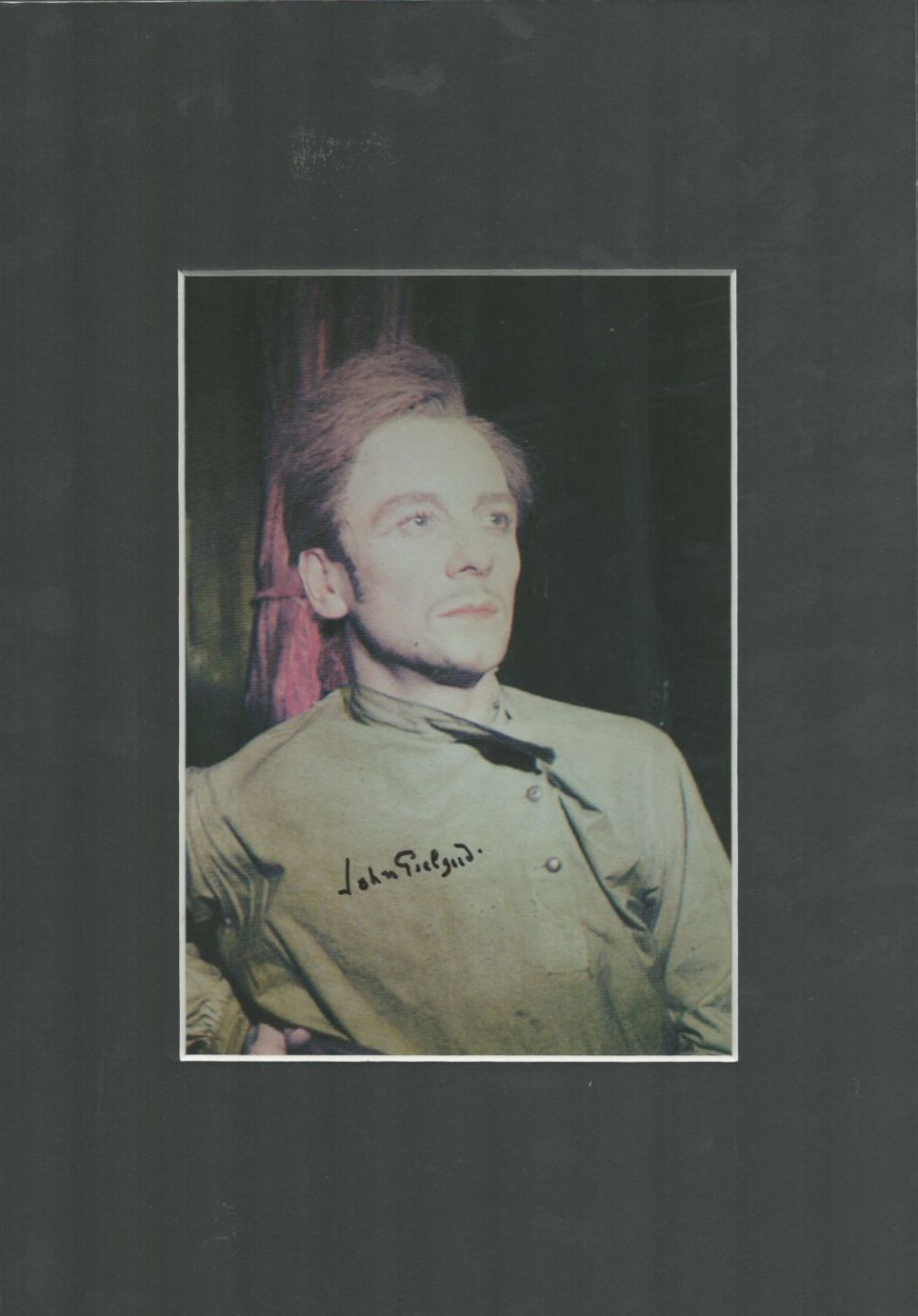 Lot 780: Sir John Gielgud Signed 6x4 inch Colour Photo,...