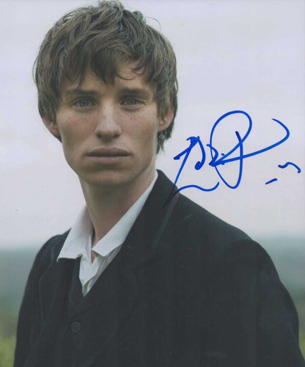 Lot 791: English Actor Eddie Redmayne Signed 10x8 inch Colour...