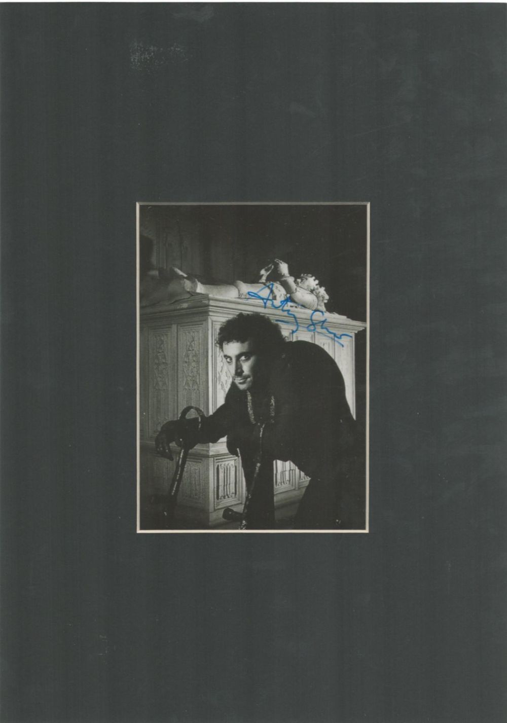 Lot 799: British Actor Sir Antony Sher KBE Signed 5x3...