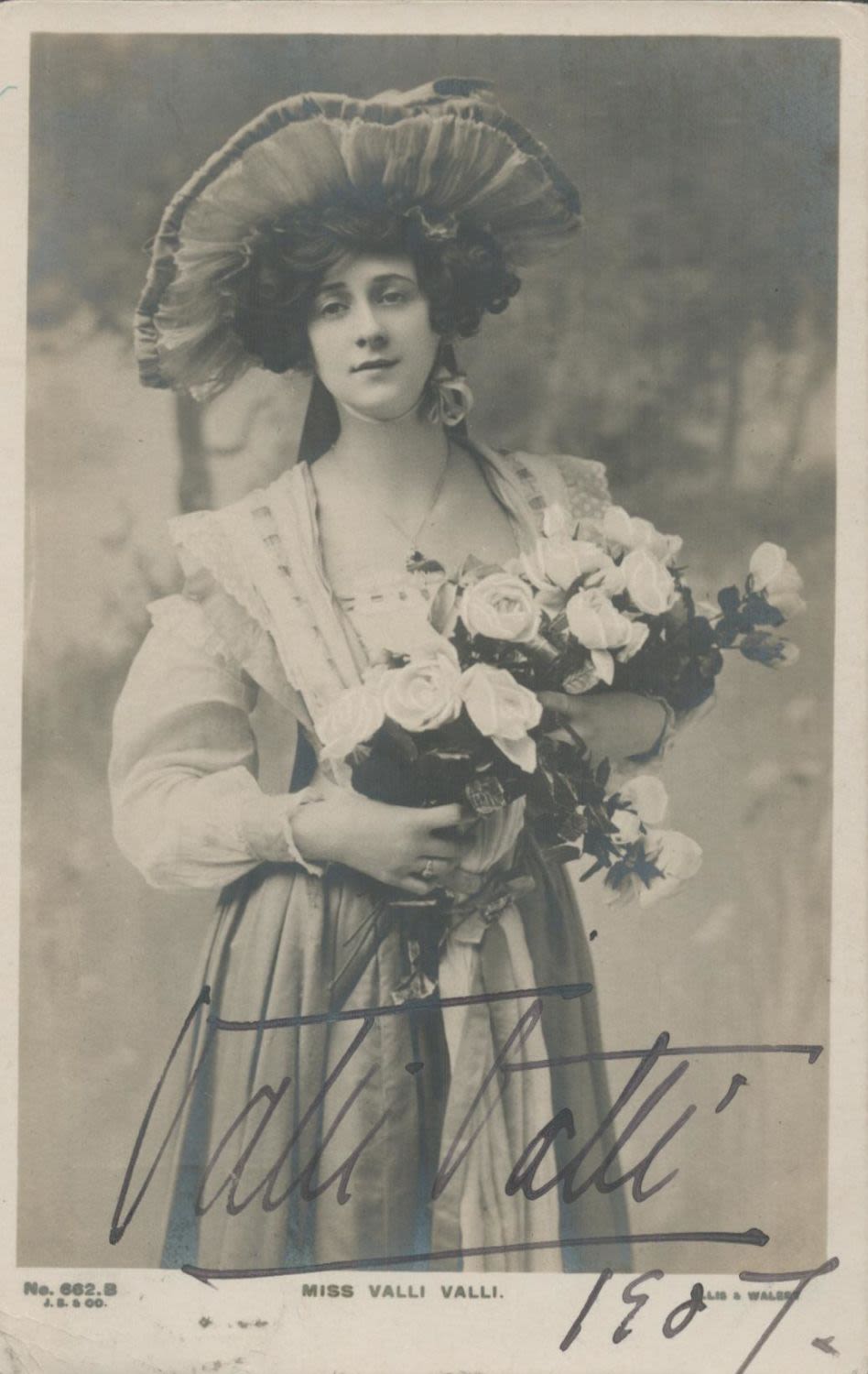 Lot 806: German Actress Valli Signed 5x3 inch Black and...