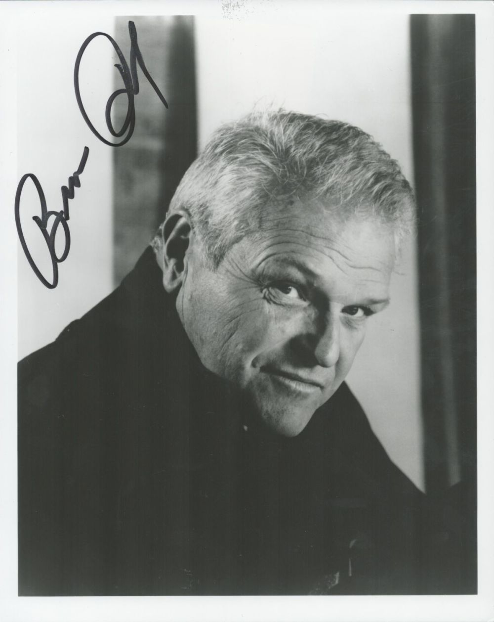 Lot 813: American Actor Brian Dennehy Signed 10x8 inch Black...
