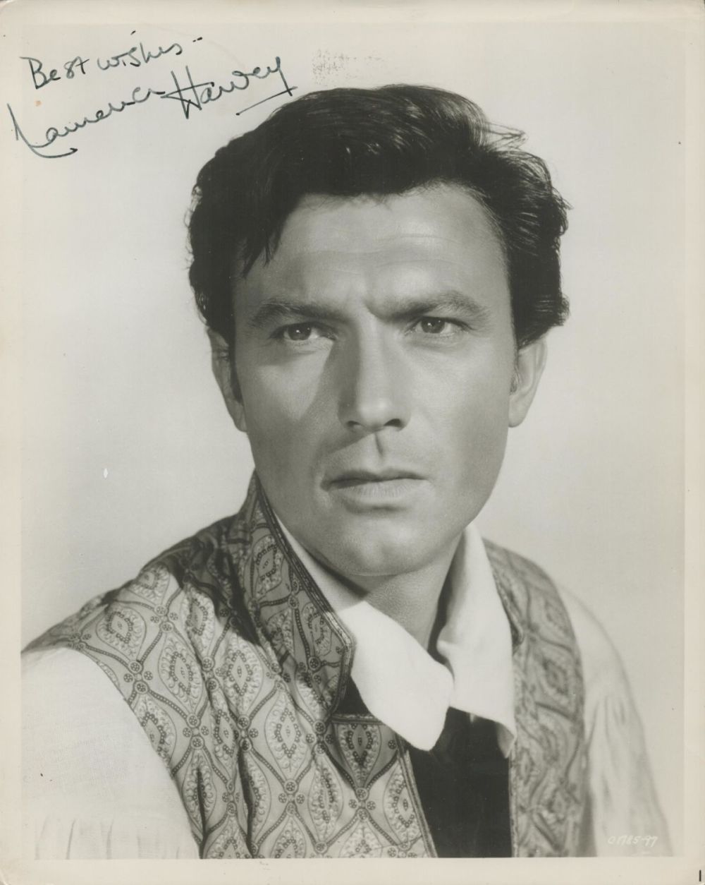 Lot 814: British Actor Lawrence Harvey Signed 10x8 inch Original...