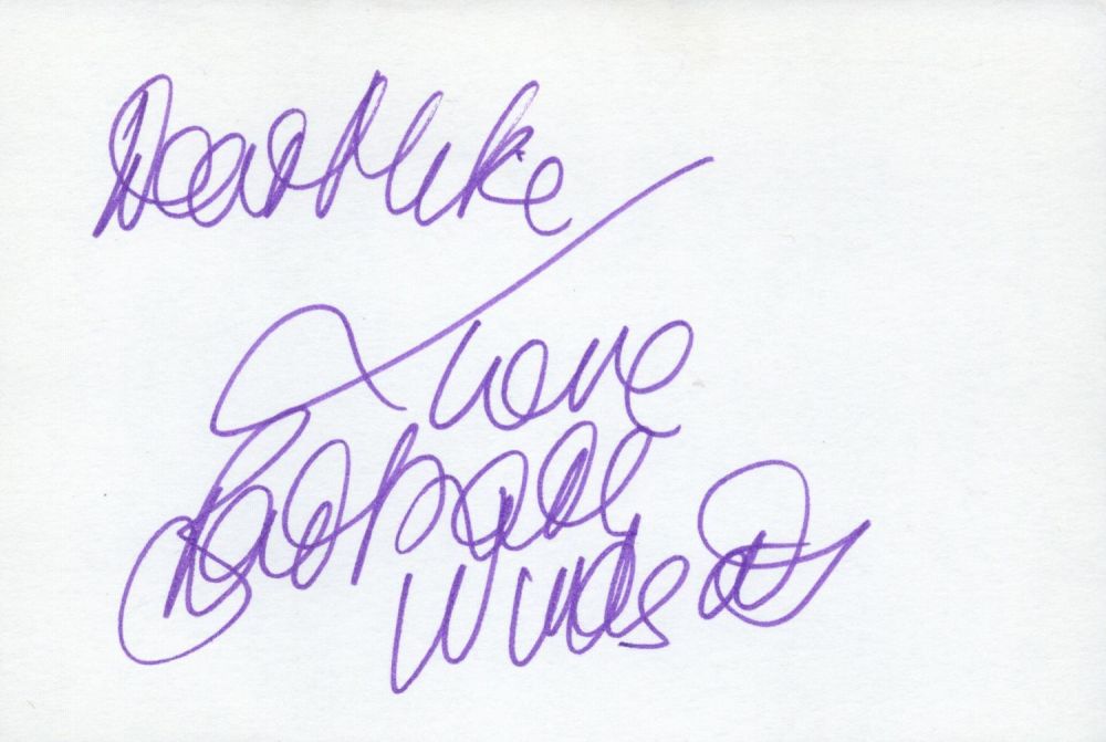 Lot 862: British TV Icon Dame Barbara Windsor Signed 5x3...
