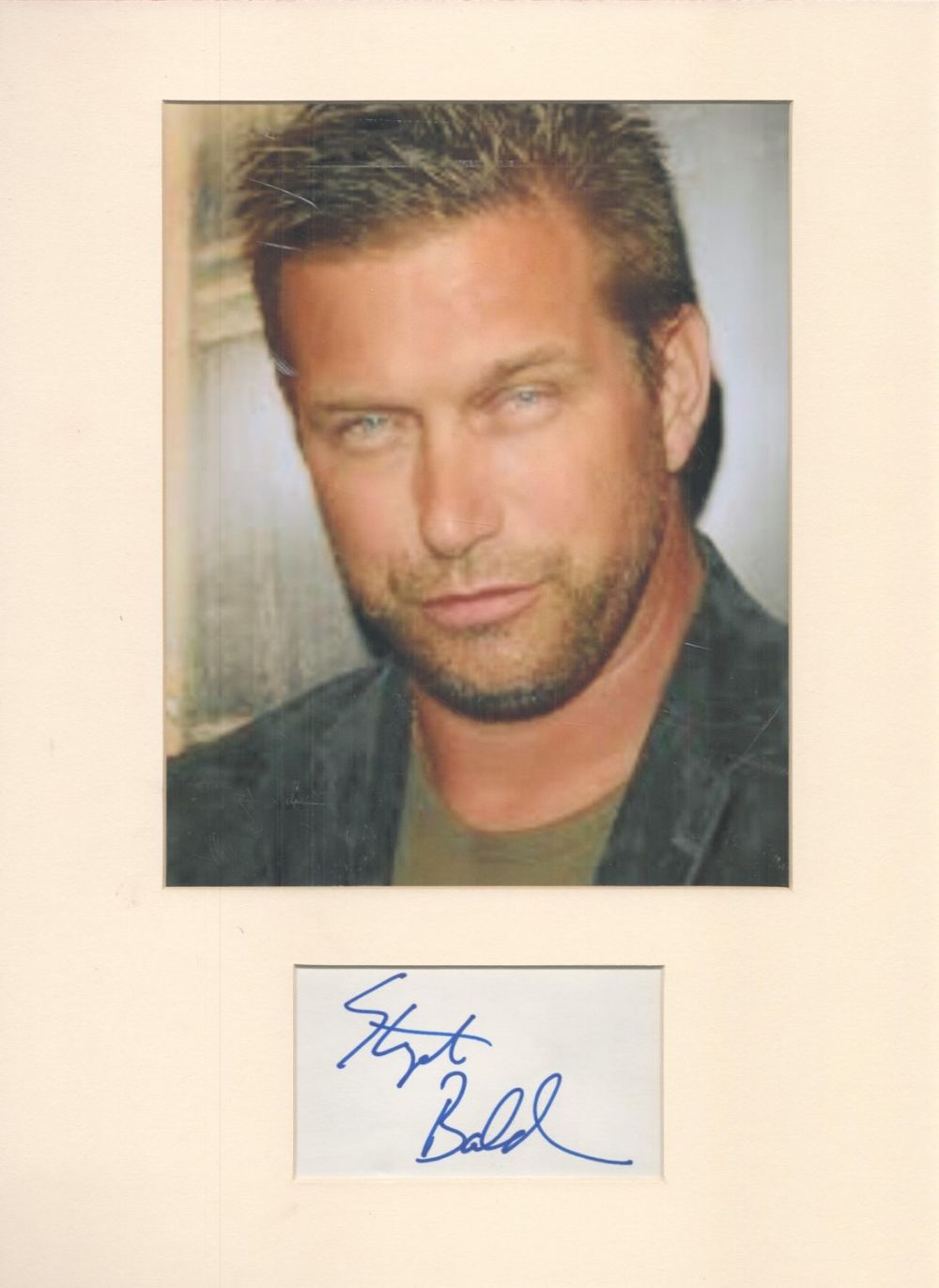 Lot 89: Actor, Stephen Baldwin matted signature piece, overall size...