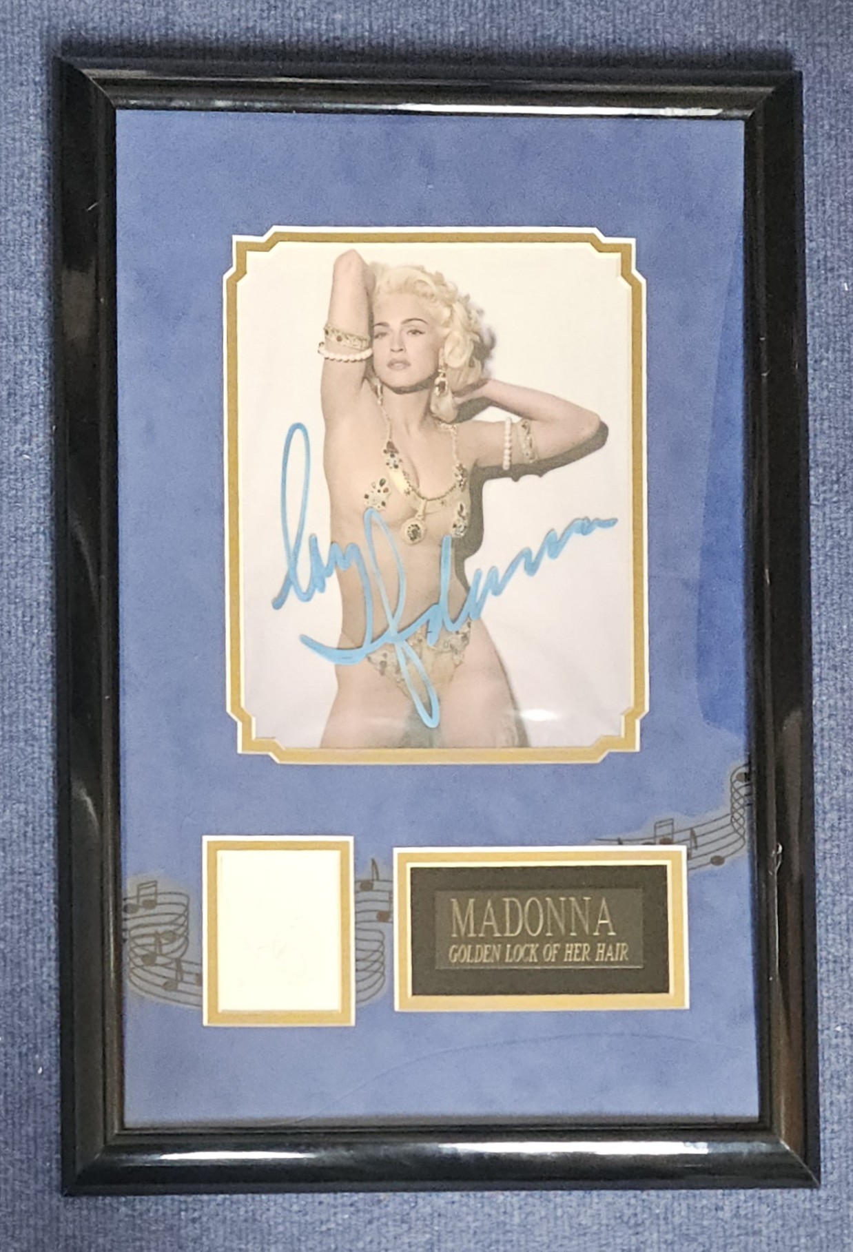 Lot 401
