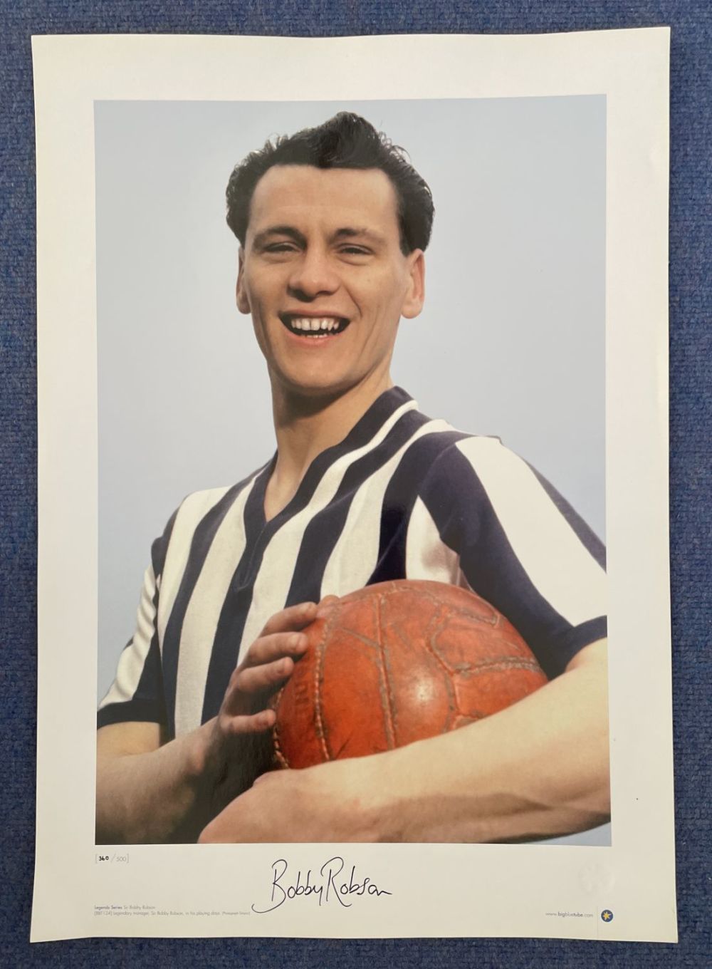 Lot 87: Sir Bobby Robson Signed Big Blue Tube 23x16...