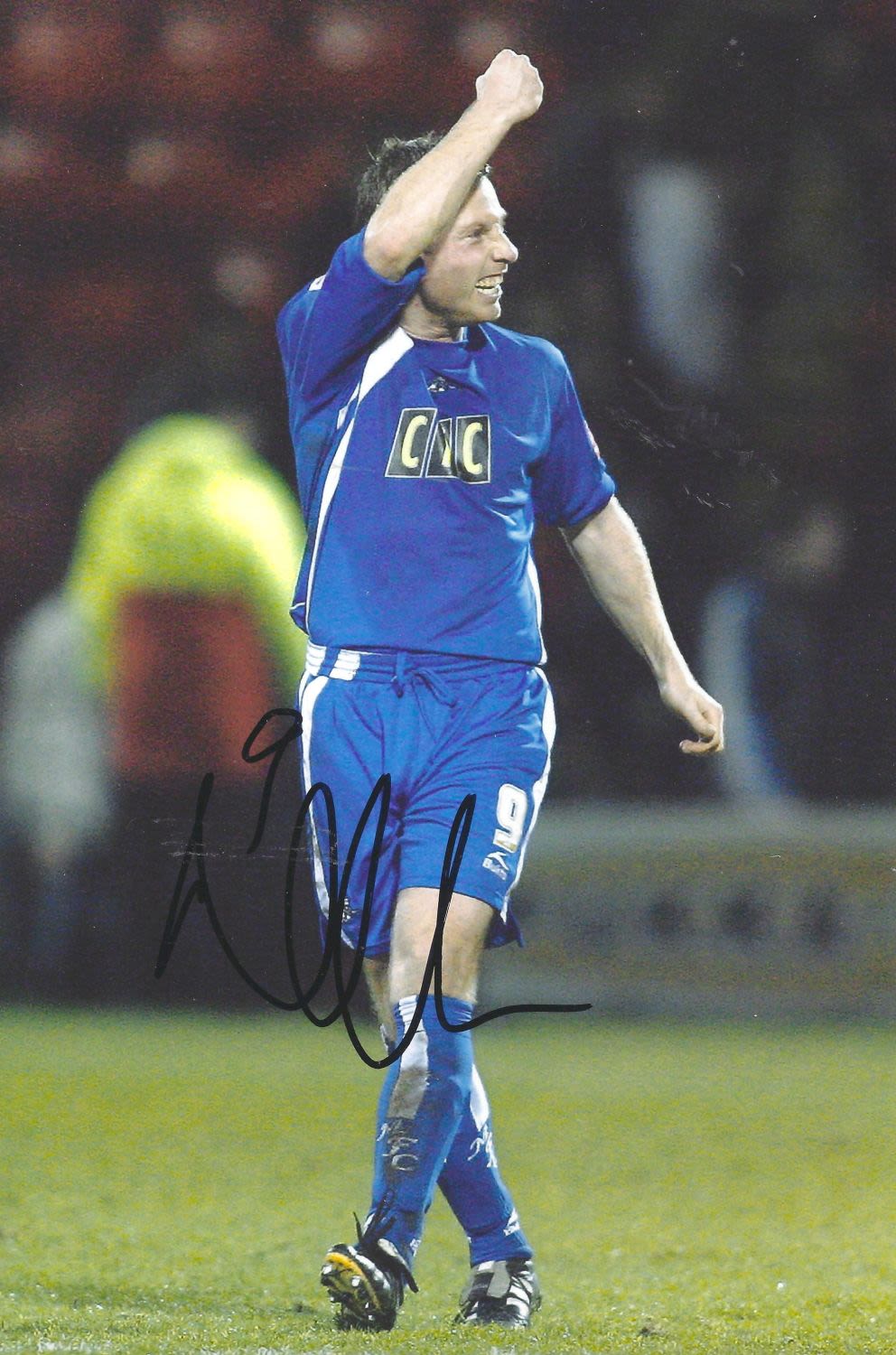 Lot 307: Football Lomana Lua Lua (Portsmouth FC) Signed 12x8...